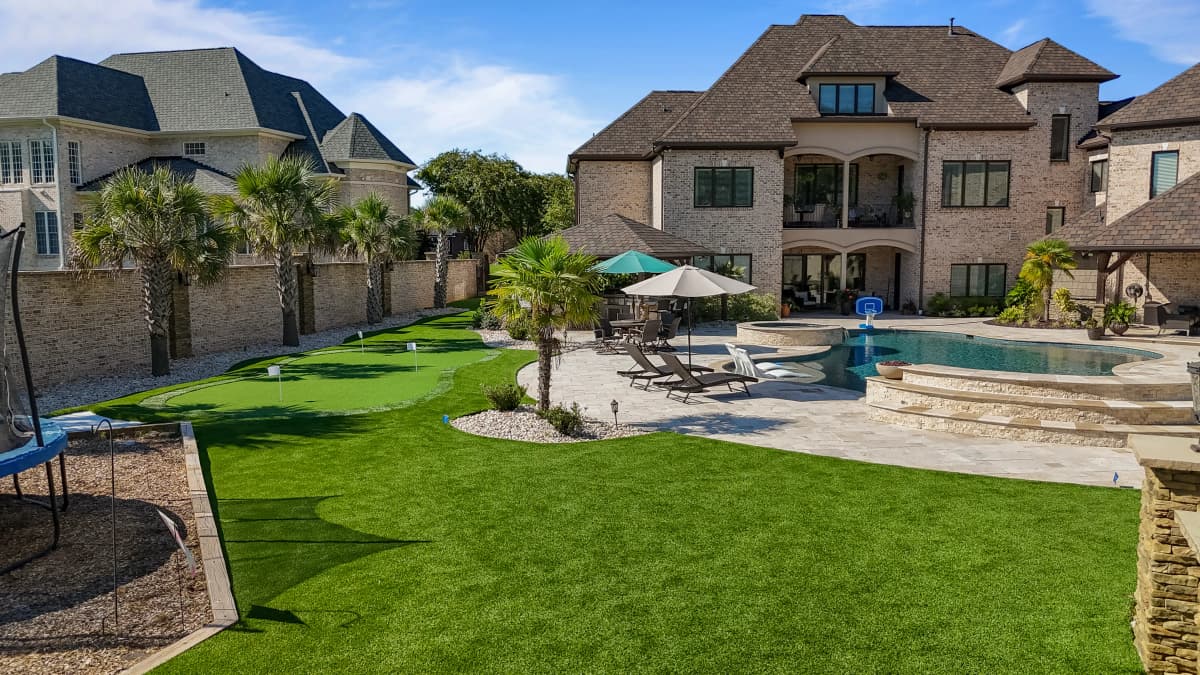 Luxury Estate: Turf, Putting Green & Pool