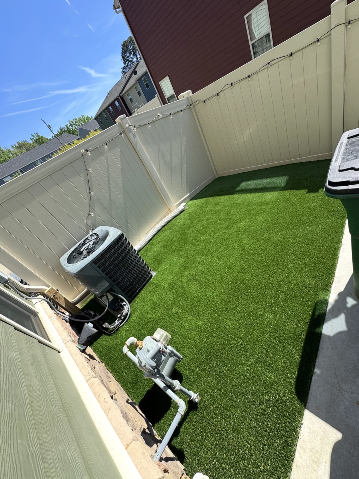 Side Yard Turf — Urban Vinyl Privacy Fence