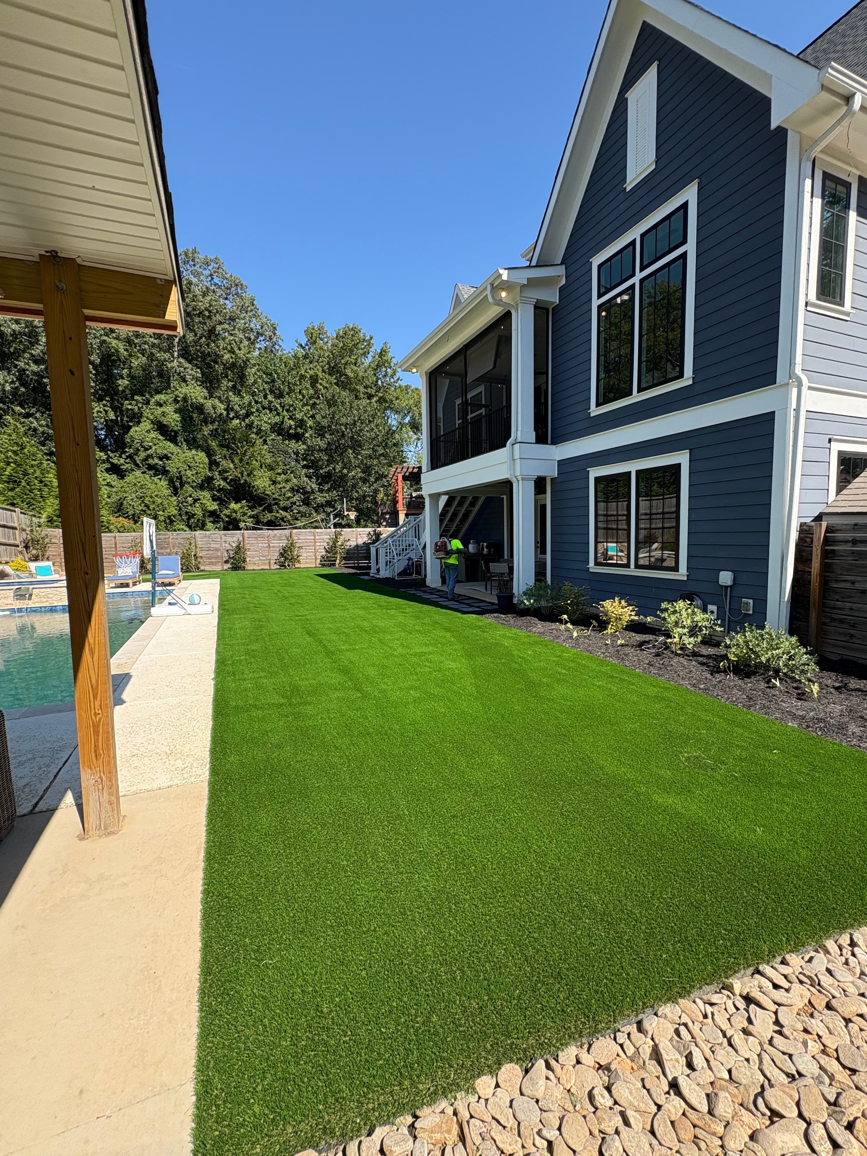Custom Putting Greens in Charlotte, NC: The Complete 2025 Guide to Backyard Golf Paradise